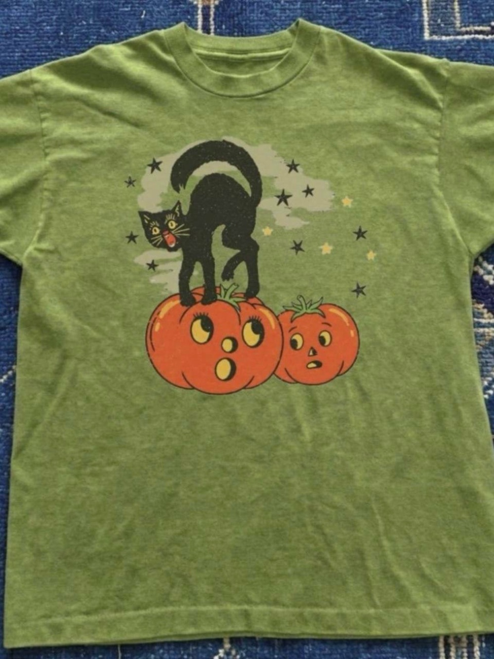 Gildan Green Halloween Cat & Pumpkins Tee